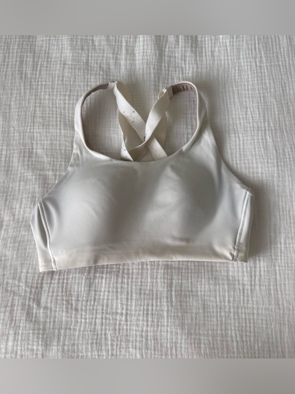 Lululemon size 32 B bra
